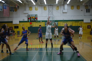 Jenna Sparks shoots toward the hoop. Picture by Halley Lin-Jones