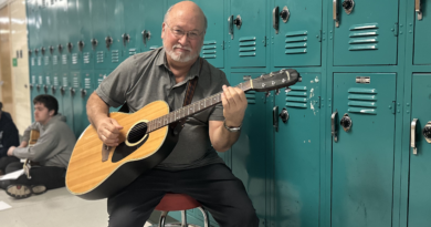 Wilkinson brings joy through guitar